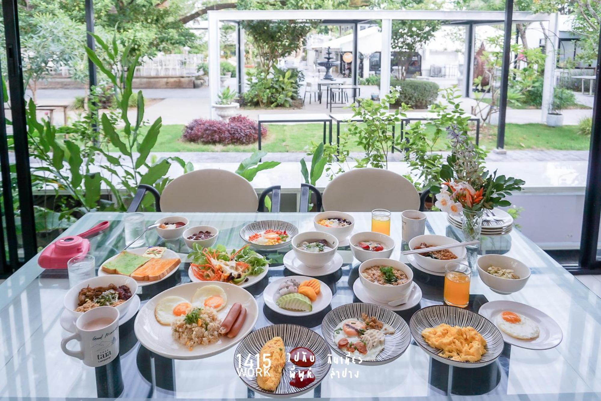 Tree Tara Hotel Lampang Bagian luar foto